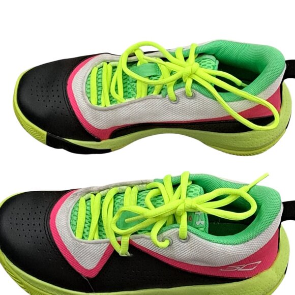 Under Armour Boys Steph Curry SC   Neon Basketball Sneakers Shoes - Size 3.5Y - Picture 2 of 11